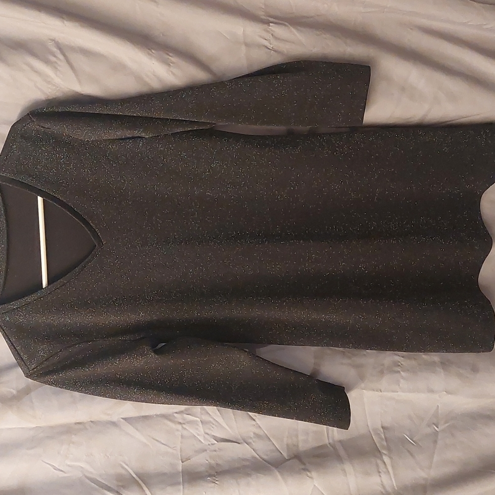 SIMPLE AND CLASSY Super cute black sparkle holiday dress